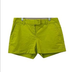Vineyard Vines line green shorts